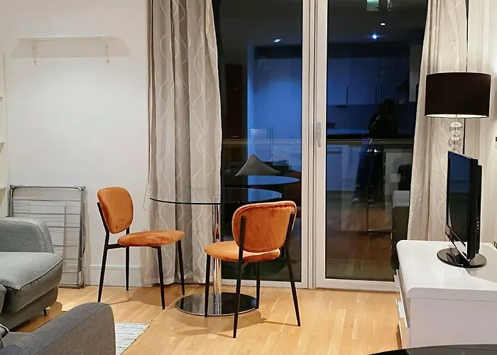 1 Bed 1 Bath Modern Zone 2 London