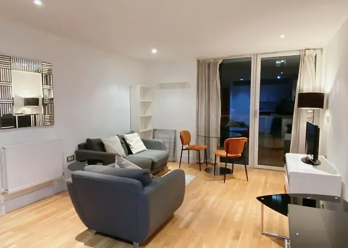 1 Bed 1 Bath Modern Zone 2 London