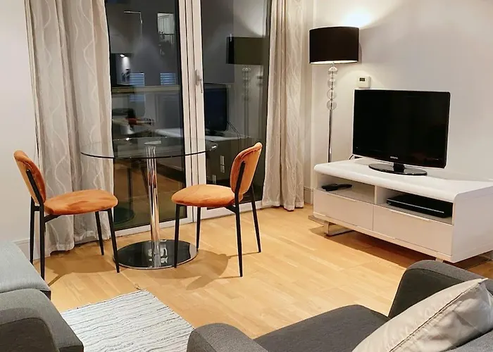 1 Bed 1 Bath Modern Zone 2 London
